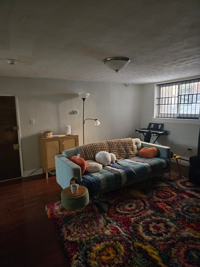 Building Photo - 67 Chiswick Rd