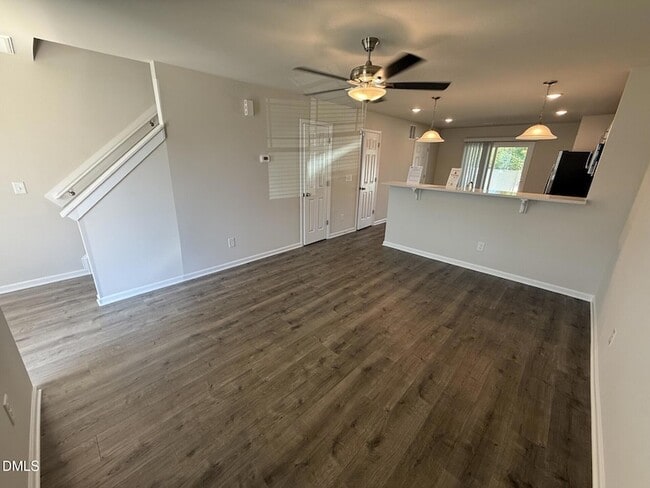 1006 Peony Ln