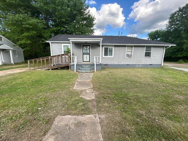 Building Photo - 112 Holland Ave