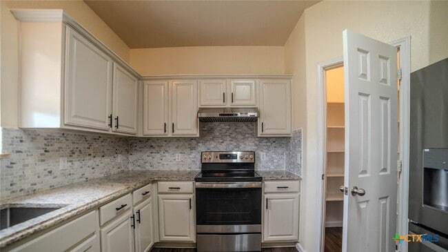 Photo - 6107 Bridgewood Dr