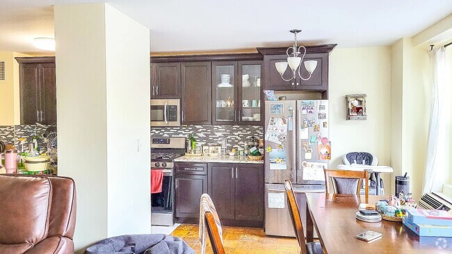 Building Photo - 10 Huron Ave Unit 4N Rental