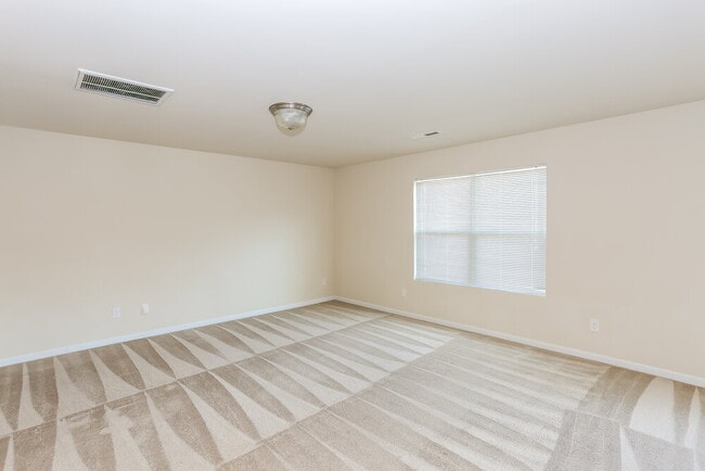 Photo - 164 Autumn Bluff Cir