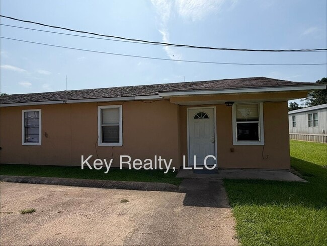 Building Photo - ****413 - B Hickory St. - Pineville
