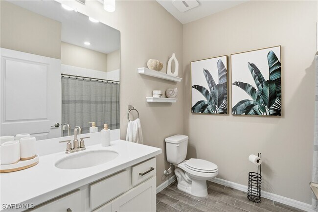 Building Photo - 11851 Venetian Lagoon Dr Unit 202
