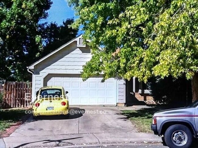 3-Bedroom, 2-Bathroom Home with Convenient... - 3-Bedroom, 2-Bathroom Home with Convenient...