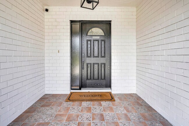 Photo - 98 Chardon Pl Unit FL1-ID1073520P