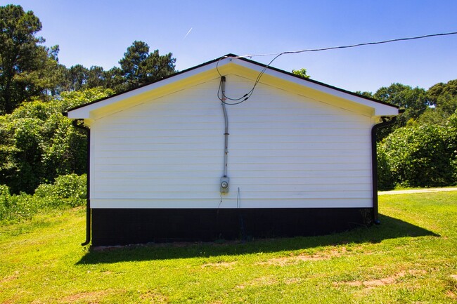 Photo - Available Now! Newly Renovated Ranch! 3 Bedroom 2 Bathroom