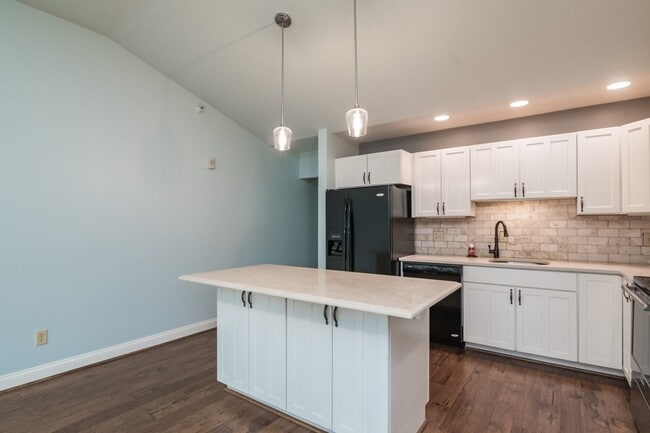 24 Myers Farm Ln Unit 24