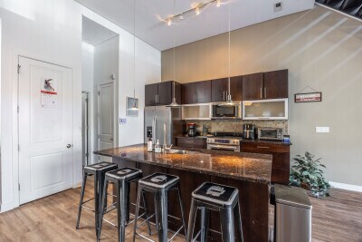 Photo - 1002 W Lake St Unit 2