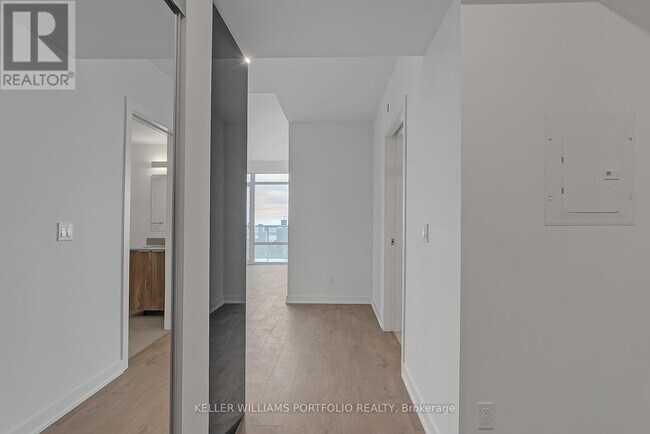 Photo - 501 Yonge St Unit 5209