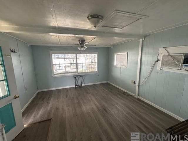 Photo - 6871 Island Rd