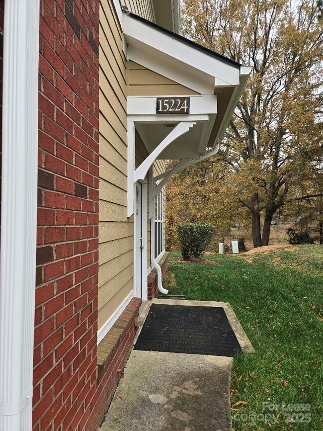 Photo - 15224 Coventry Ct Ln