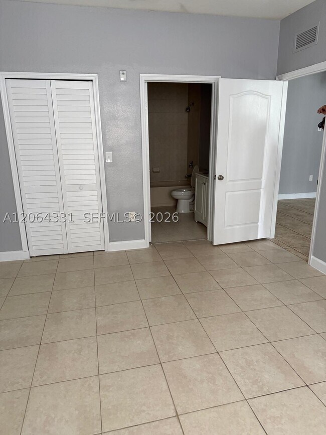 Photo - 2903 SE 17th Ave Unit 110