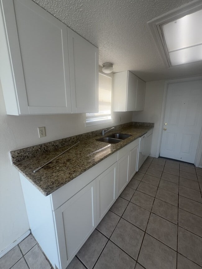 Photo - 18214 Almonte Ln
