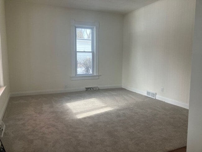 Photo - Single Family Home for Rent