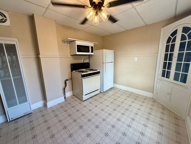 Photo - 915 S 3rd Ave Unit Upper