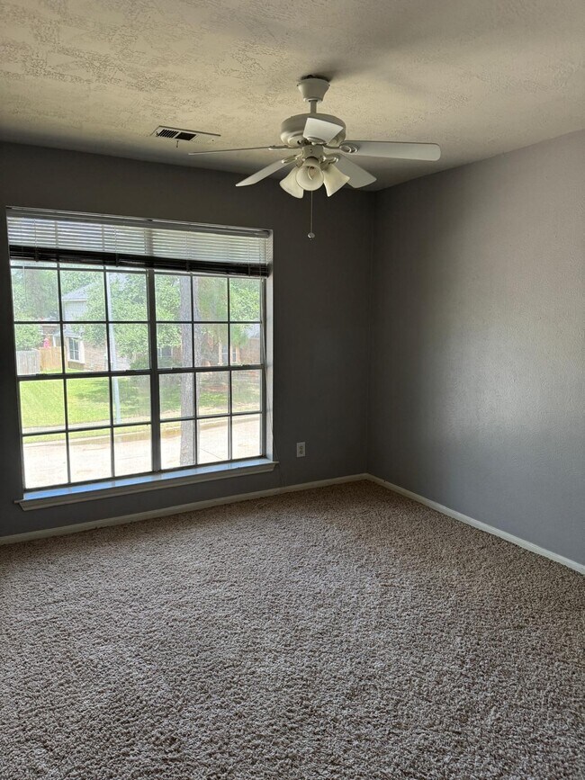 Photo - 18219 Water Mill Dr