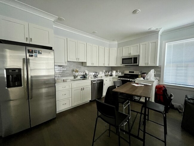 Photo - 79 Linden St Unit 2