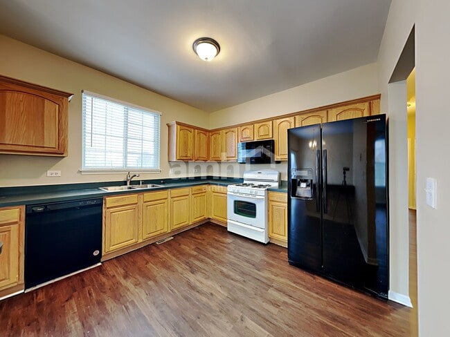 Photo - 1863 Goss Ct