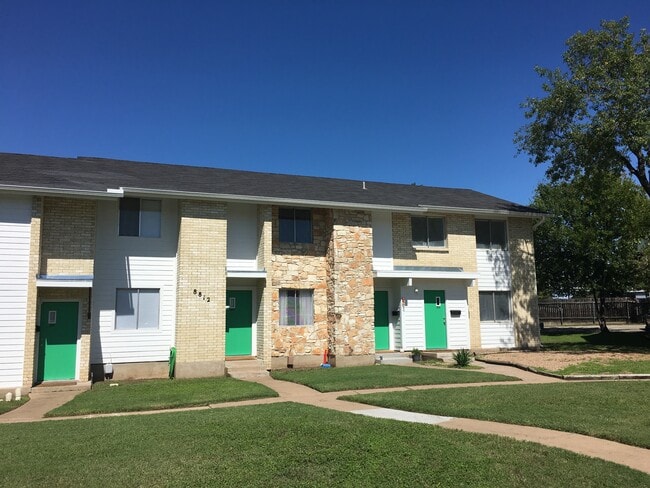Building Photo - 8812 Dawnridge Cir Unit 102