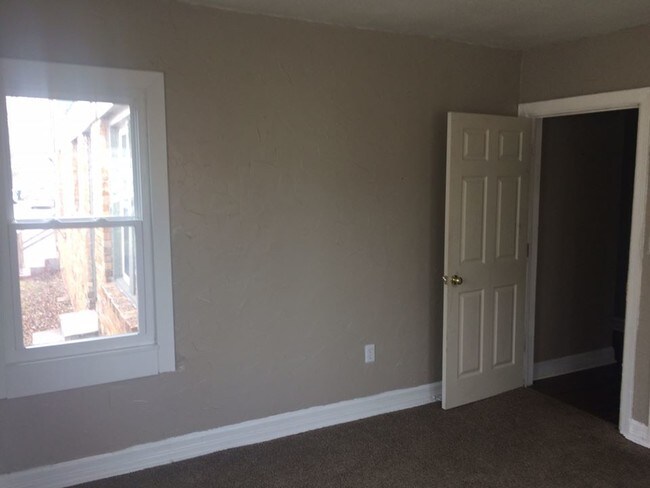 Bedroom 1 - 1121 NW 28th St Unit 1
