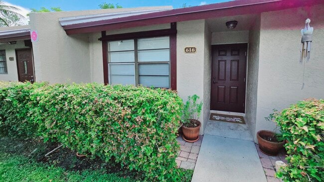 616 NW 47th St
