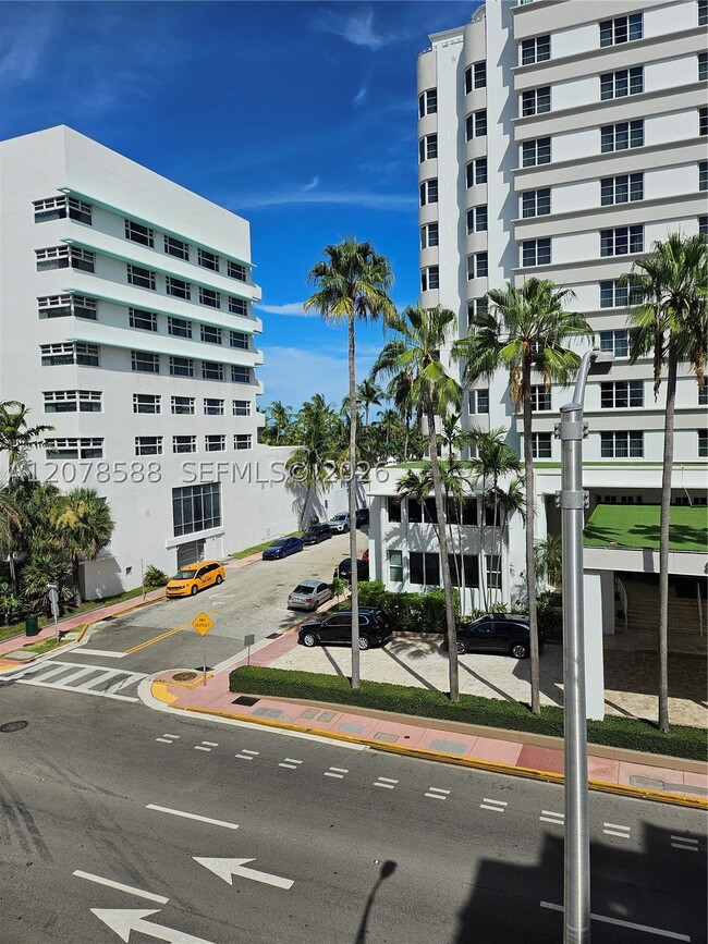 Photo - 3030 Collins Ave Unit 4B
