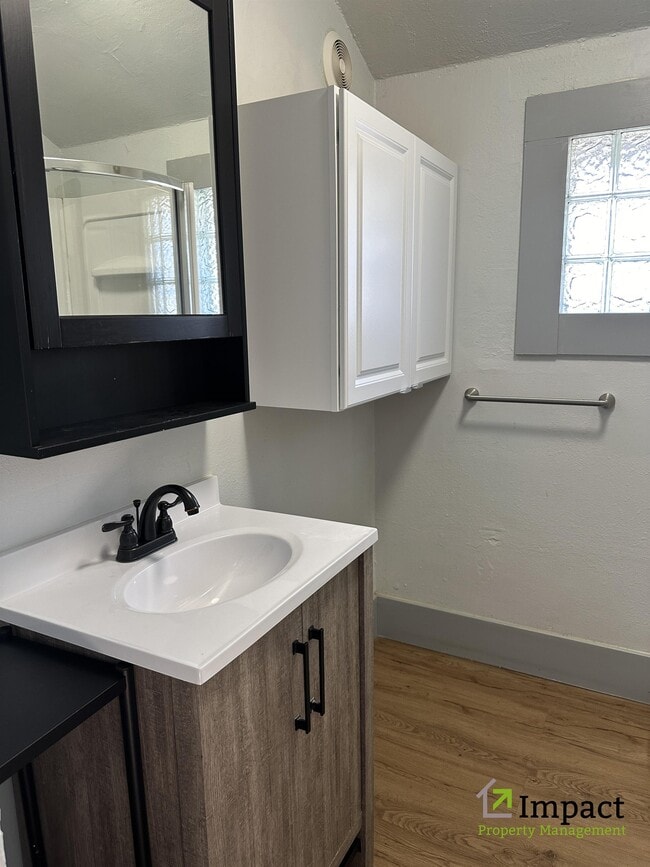 Photo - 540 E Bijou St