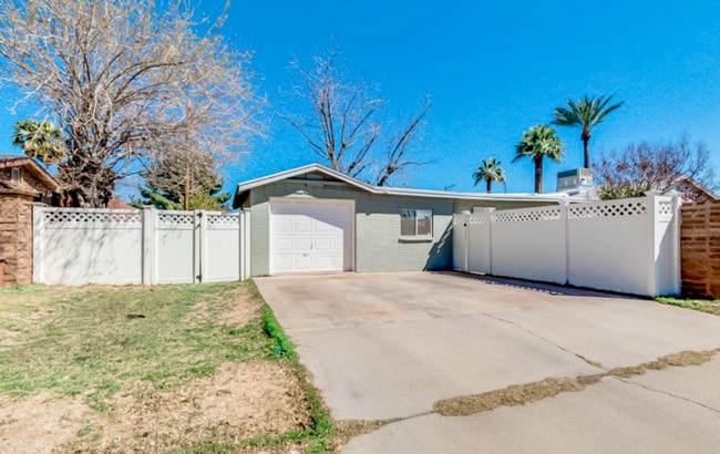 Photo - 1430 E Meadowbrook Ave