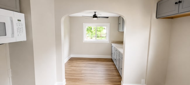 Photo - Charming 3 Bed / 2 Bath Single-Family Home in Barberton