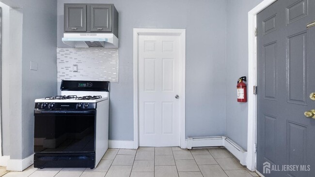 Photo - 126 N 14th St