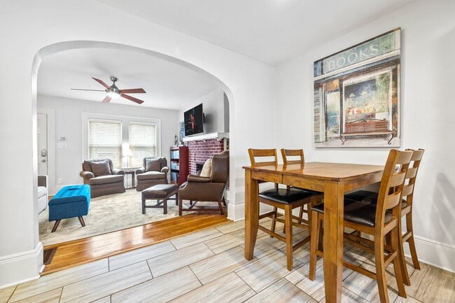 Photo - 1146 Wade St NE