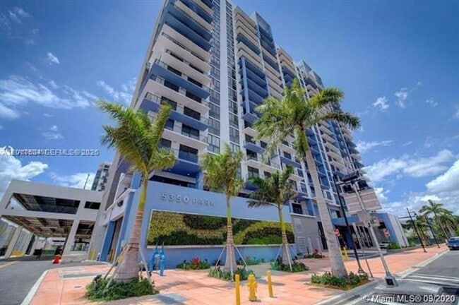 Photo - 5350 NW 84th Ave Unidad 5350 NW 84th Ave #1613