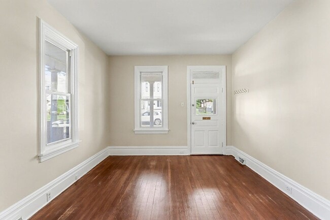 Photo - Three bedroom, 1.5 bath duplex