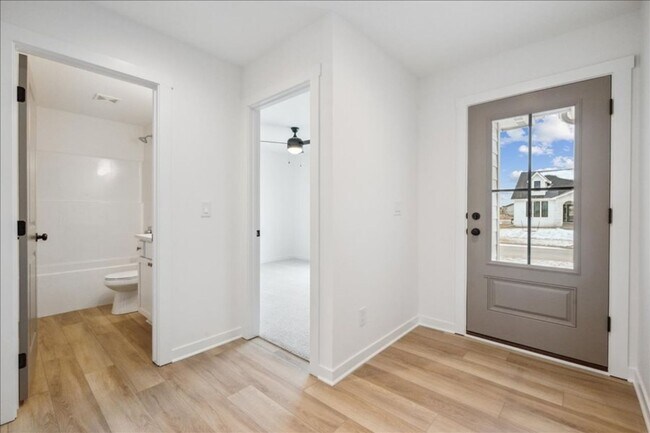 Photo - FINISHED BASEMENT!! 4 Bed, 3 Bath Townhome in Ankeny