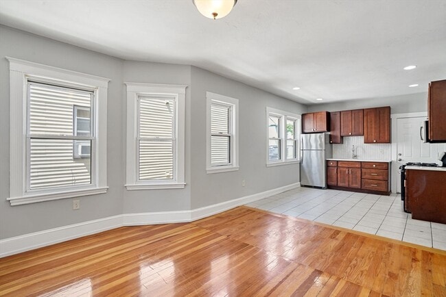 Photo - 32 Millet St Unit 2