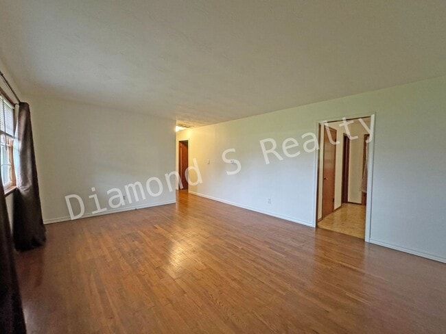 Photo - Great Location - 3 Bedroom/1 Bath Home for Lease!
