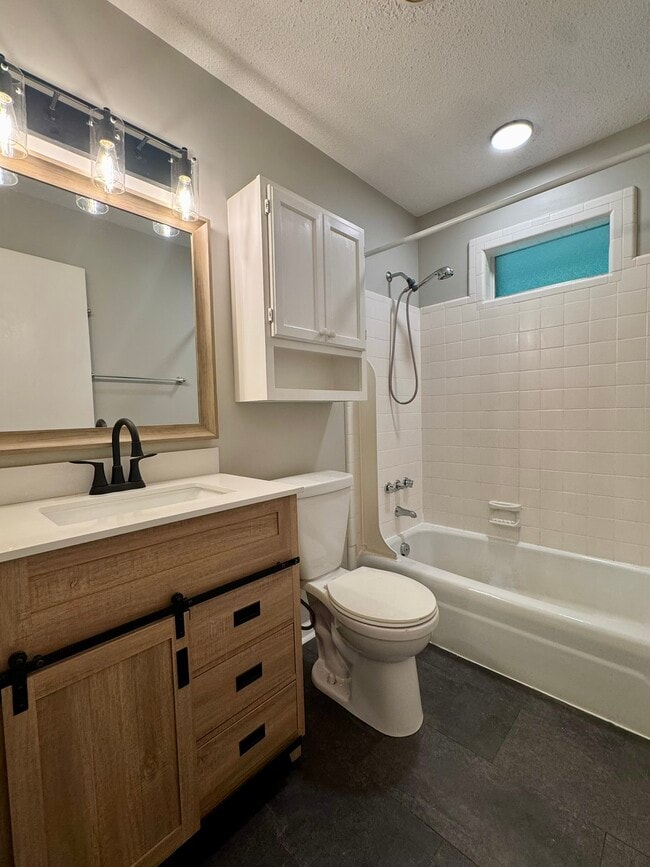 Photo - 1443 Palisades Rd