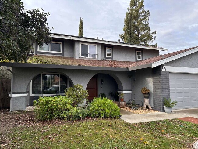Photo - A Clean, Well-Sized Home With Solar in Woodland