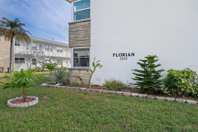 Photo - 5855 18th St N Condo Unit 14