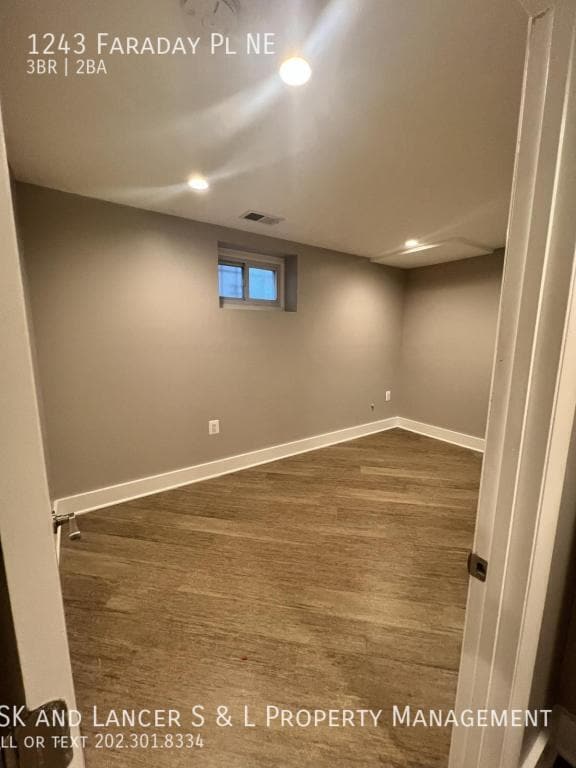 Photo - 1243 Faraday Pl NE