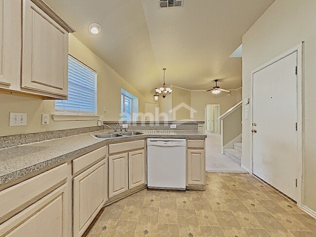 Photo - 1637 Myrtle Dr