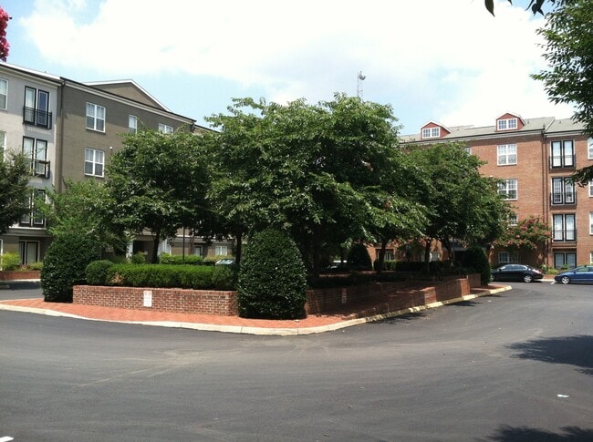 Photo - 730 Walker Square Unit #4A