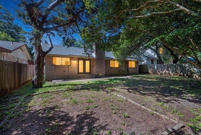 Photo - 10102 Missel Thrush Dr
