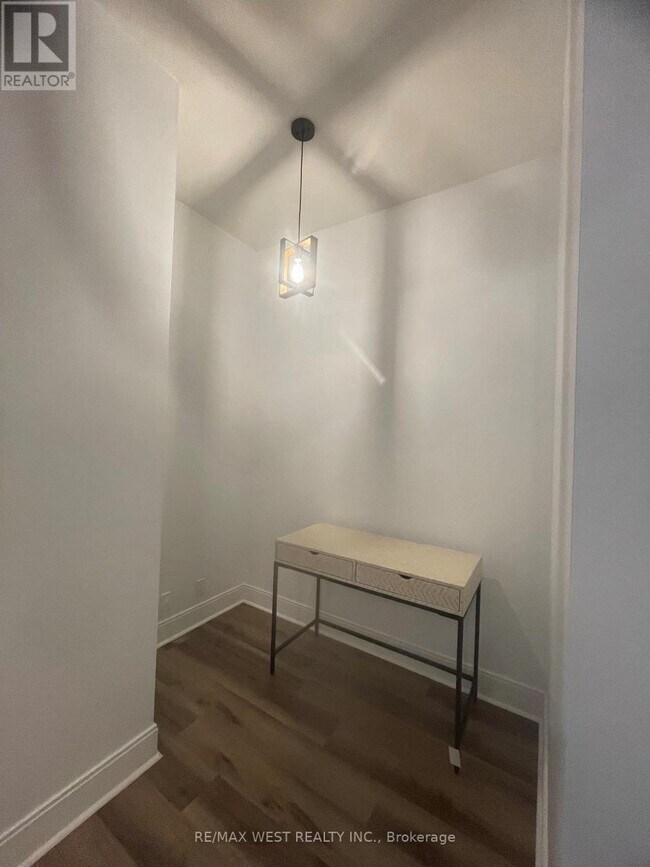 Photo - 21 Balmuto St Unit 1004