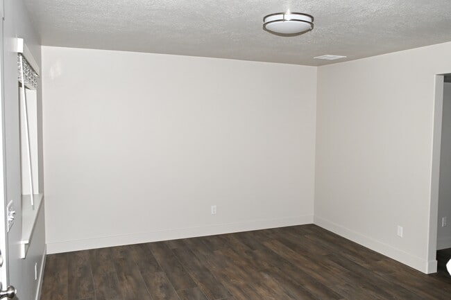 Photo - 2814 W 450 N