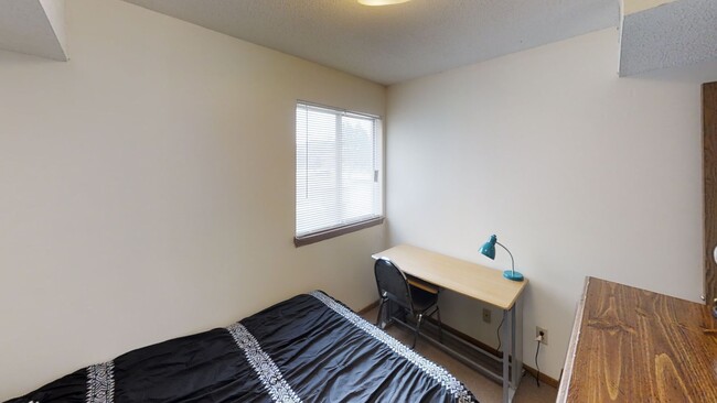 905 W Oregon