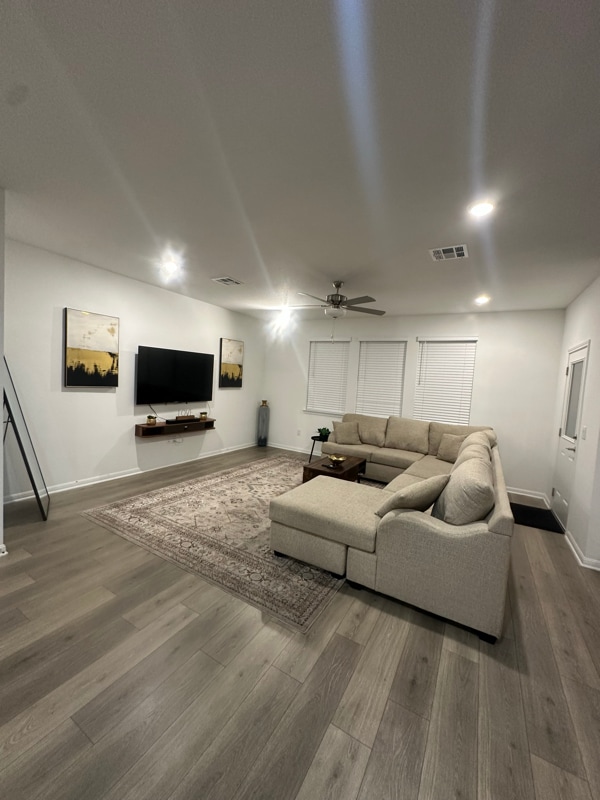 Building Photo - 2916 Tavern Dr