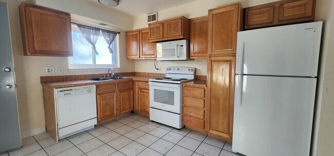Photo - 9422 Bay Colony Dr Unit 2W