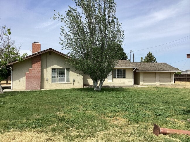 Photo - **NOW AVAILABLE!! COUNTRY HOME IN LOS BANOS**